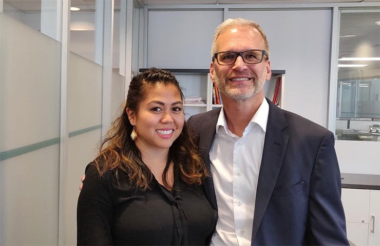 Frances Doria, PDG pour un mois, en compagnie de Gilbert Boileau, président d’Adecco Canada.