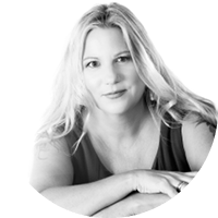 Anastasia Valentine, Directrice commerciale, Versature